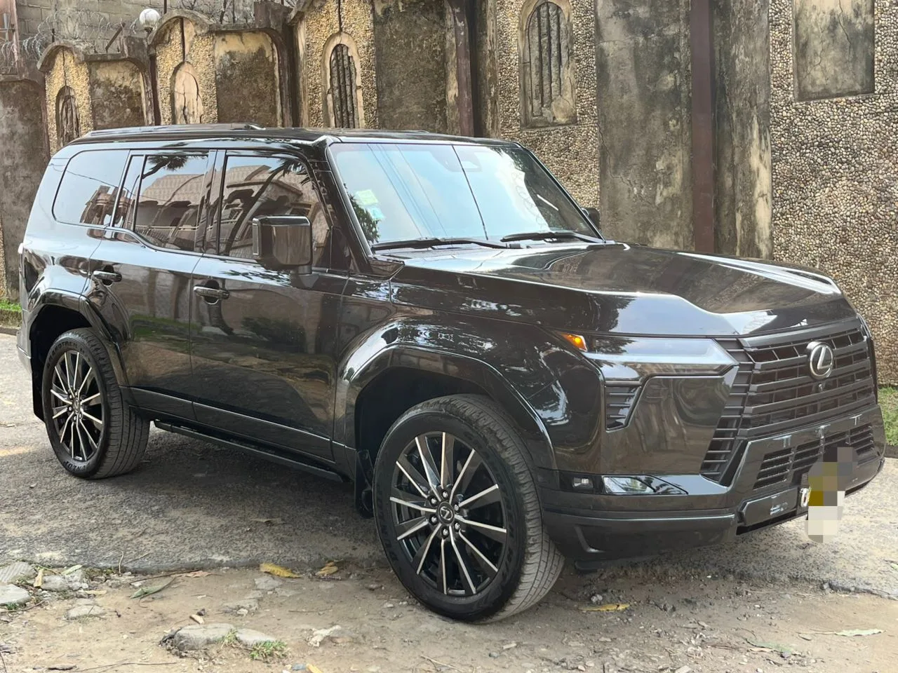 Lexus GX 550 2026 — vue 1 sur 10